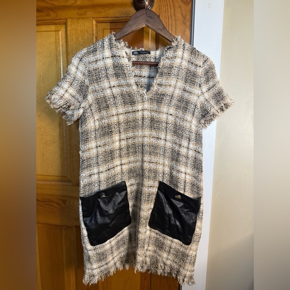 Zara Beige Plaid Tweed Tunic Mini Dress with faux Leather Pockets - Picture 2 of 9